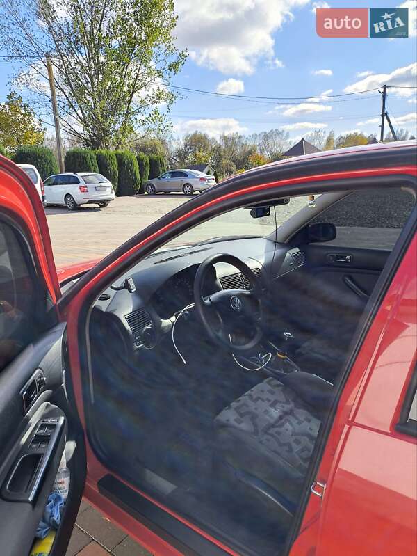 Хетчбек Volkswagen Golf 1999 в Івано-Франківську