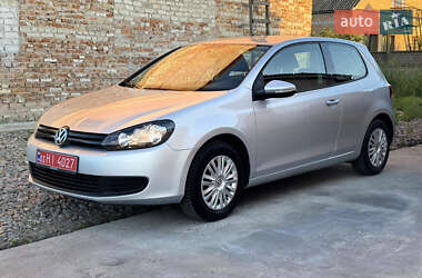 Хэтчбек Volkswagen Golf 2011 в Луцке