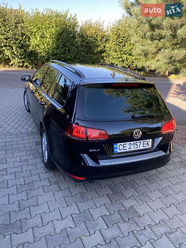 Універсал Volkswagen Golf 2013 в Чернівцях