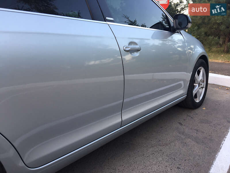 Универсал Volkswagen Golf 2011 в Буковеле