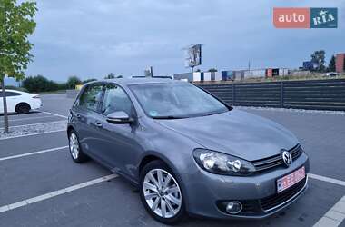 Хетчбек Volkswagen Golf 2010 в Мукачевому