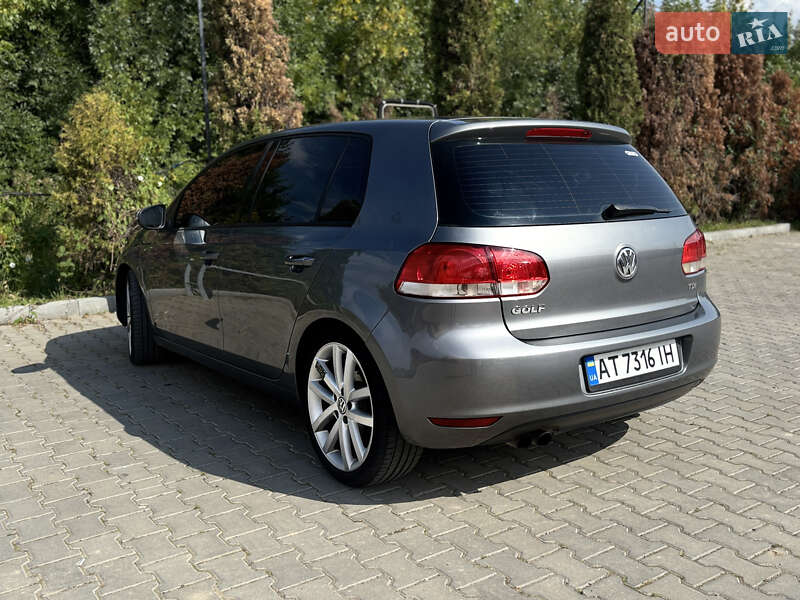 Хетчбек Volkswagen Golf 2008 в Стрию