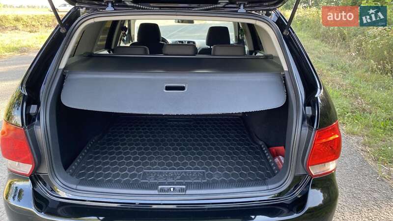 Універсал Volkswagen Golf 2013 в Прилуках