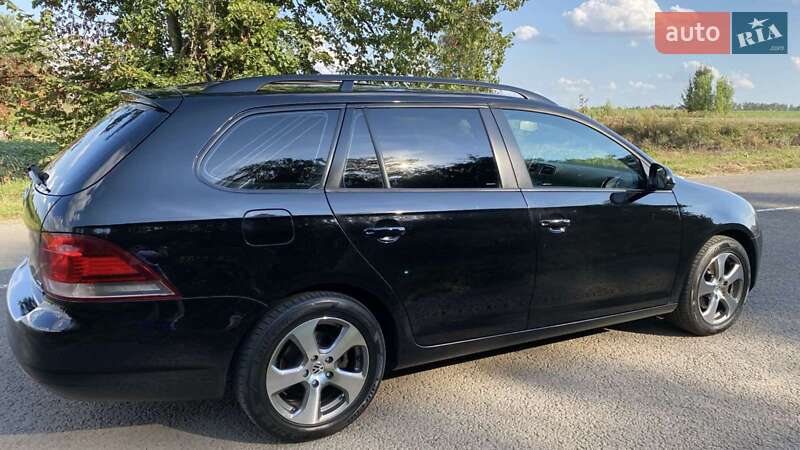 Універсал Volkswagen Golf 2013 в Прилуках