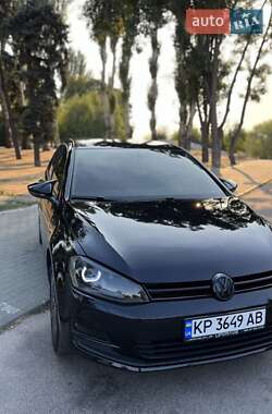 Хетчбек Volkswagen Golf 2012 в Запоріжжі