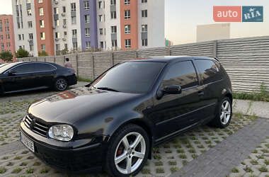 Хетчбек Volkswagen Golf 1999 в Києві