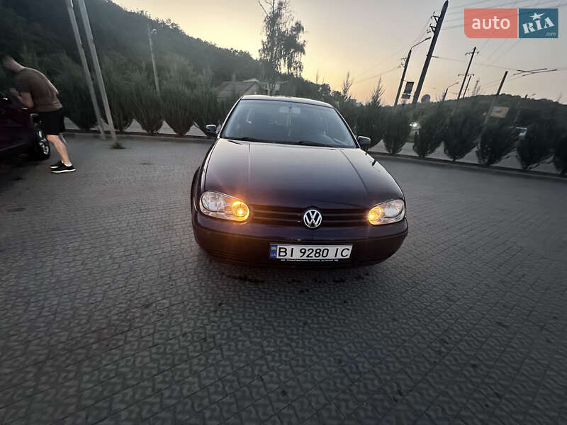 Хэтчбек Volkswagen Golf 1999 в Полтаве