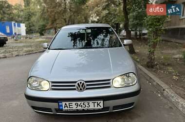 Хетчбек Volkswagen Golf 2002 в Кривому Розі