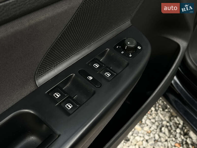 Универсал Volkswagen Golf 2009 в Харькове