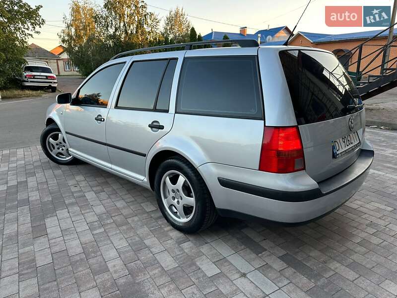 Універсал Volkswagen Golf 2001 в Чернігові