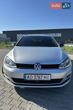 Універсал Volkswagen Golf 2014 в Мукачевому