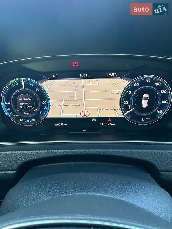 Хетчбек Volkswagen Golf 2017 в Вінниці