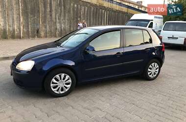 Хетчбек Volkswagen Golf 2006 в Луцьку