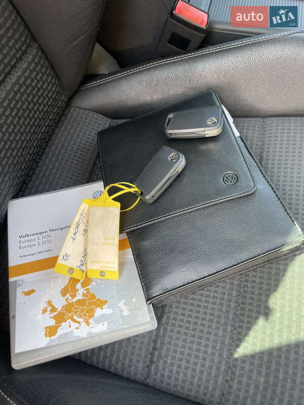 Универсал Volkswagen Golf 2016 в Ужгороде