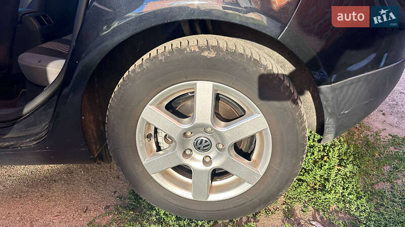 Хетчбек Volkswagen Golf 2008 в Полтаві