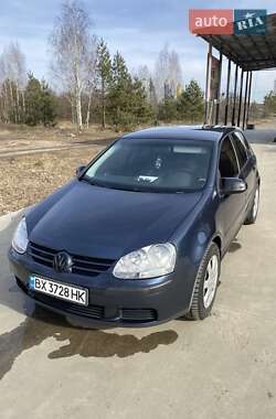 Хетчбек Volkswagen Golf 2005 в Славуті