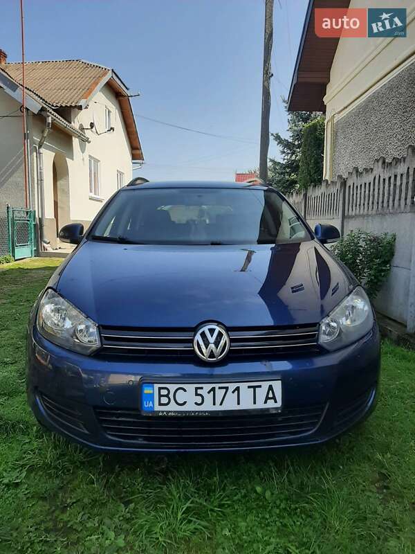 Універсал Volkswagen Golf 2011 в Стрию