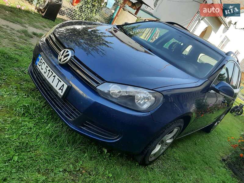 Універсал Volkswagen Golf 2011 в Стрию