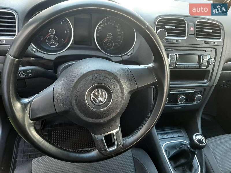 Універсал Volkswagen Golf 2011 в Стрию