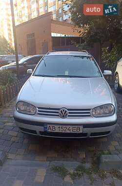 Универсал Volkswagen Golf 2003 в Виннице