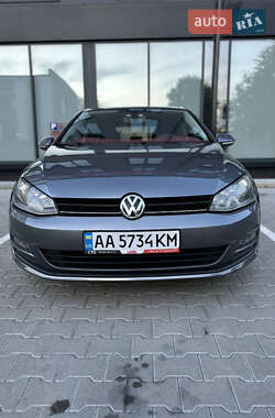 Хэтчбек Volkswagen Golf 2014 в Львове