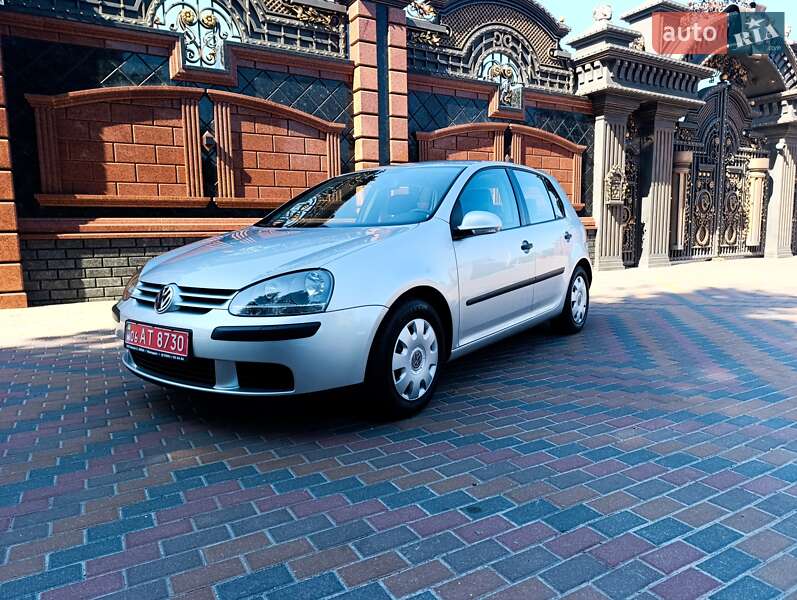 Volkswagen Golf 2004