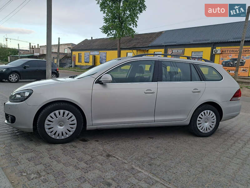 Универсал Volkswagen Golf 2010 в Балте