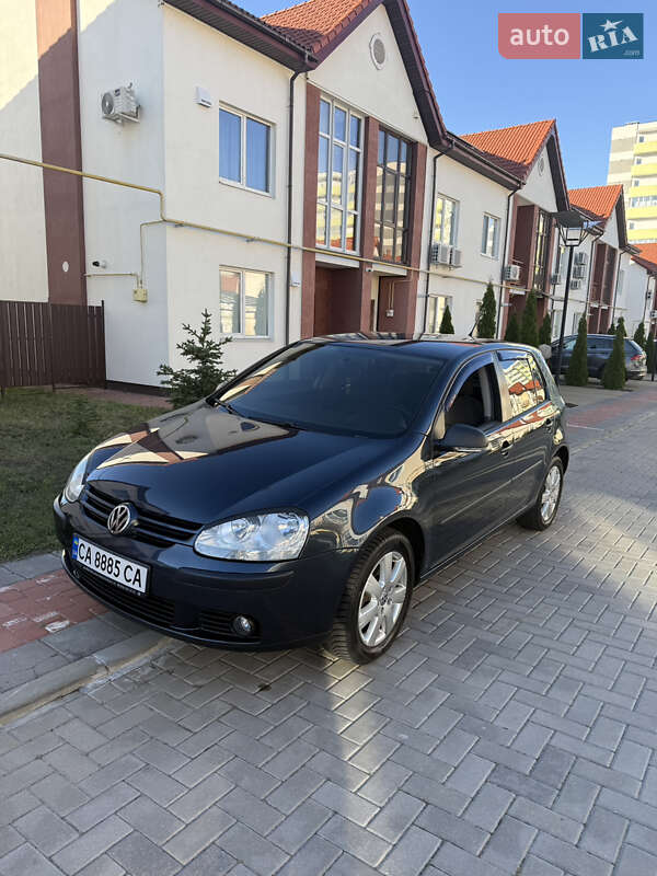 Хэтчбек Volkswagen Golf 2009 в Черкассах