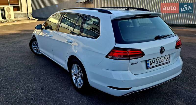 Універсал Volkswagen Golf 2018 в Києві