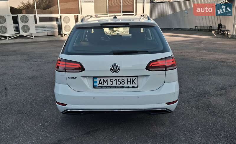 Універсал Volkswagen Golf 2018 в Києві