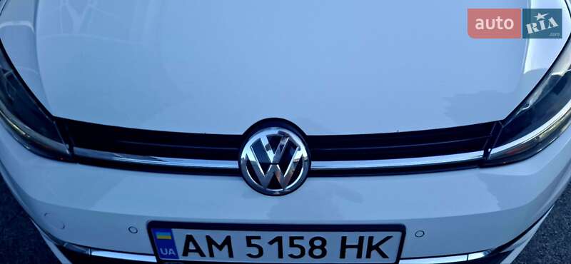 Універсал Volkswagen Golf 2018 в Києві