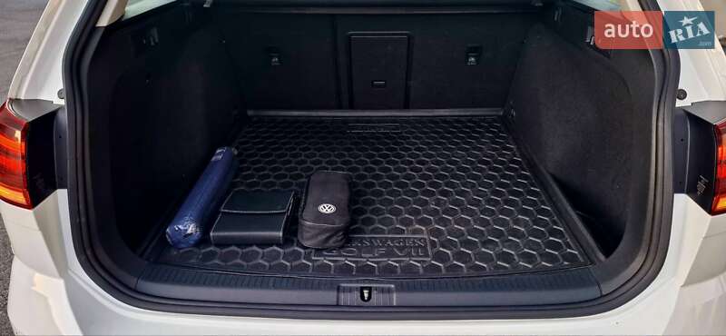 Універсал Volkswagen Golf 2018 в Києві