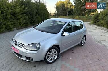Хэтчбек Volkswagen Golf 2008 в Шепетовке