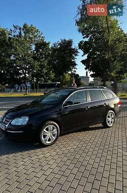 Універсал Volkswagen Golf 2009 в Коломиї
