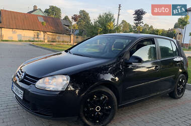 Хетчбек Volkswagen Golf 2004 в Турці