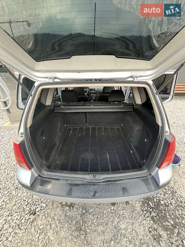 Універсал Volkswagen Golf 2000 в Рахові