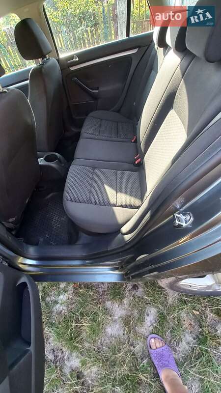 Универсал Volkswagen Golf 2010 в Житомире