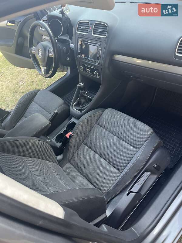 Хетчбек Volkswagen Golf 2014 в Коломиї