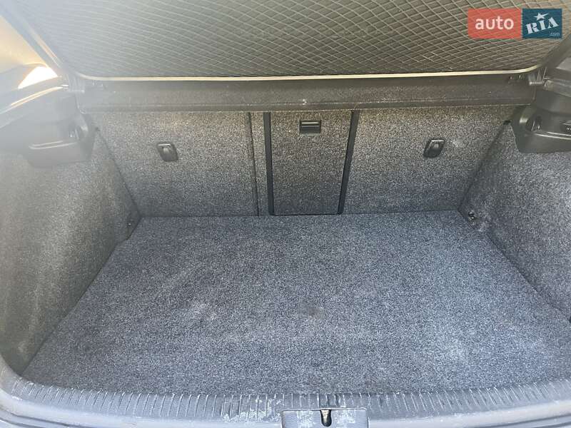 Хетчбек Volkswagen Golf 2014 в Коломиї