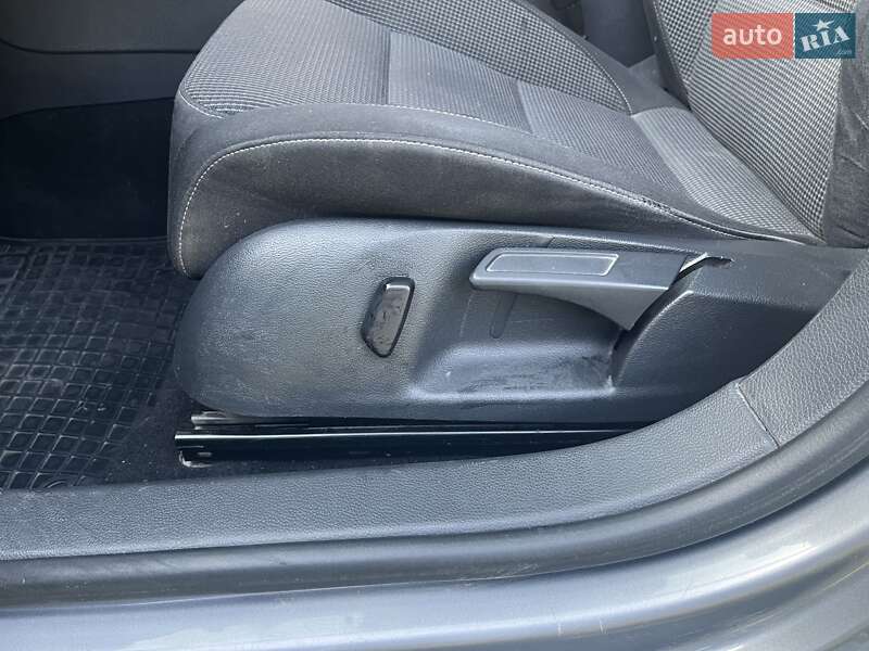 Хетчбек Volkswagen Golf 2014 в Коломиї