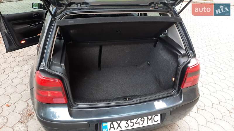 Хетчбек Volkswagen Golf 2000 в Харкові