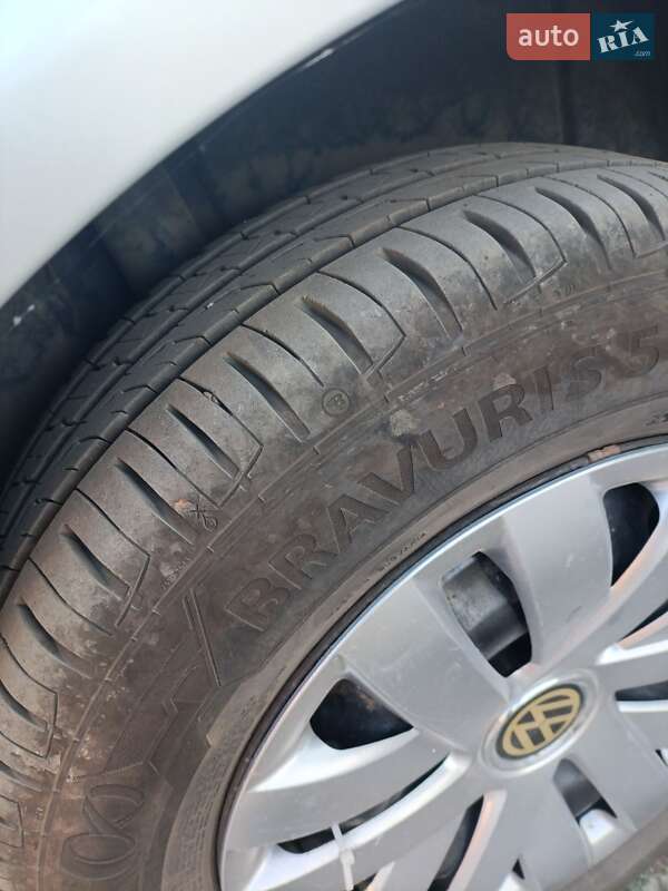 Универсал Volkswagen Golf 2001 в Новомосковске фото 17 Универсал Volkswagen Golf 2001 в Новомосковске