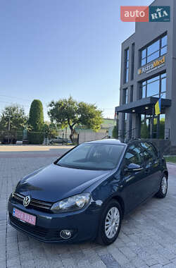 Хетчбек Volkswagen Golf 2010 в Рівному
