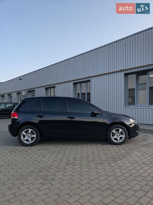 Хетчбек Volkswagen Golf 2012 в Мукачевому