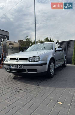 Хетчбек Volkswagen Golf 2002 в Черкасах