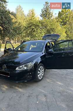 Універсал Volkswagen Golf 2015 в Дніпрі