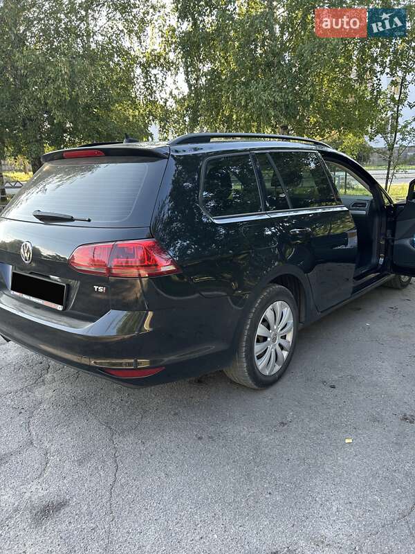 Універсал Volkswagen Golf 2015 в Дніпрі