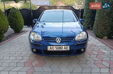 Хетчбек Volkswagen Golf 2005 в Виноградові