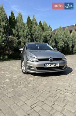 Хэтчбек Volkswagen Golf 2012 в Самборе