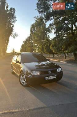 Хетчбек Volkswagen Golf 1999 в Лозовій